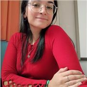 Maestra de francés con alto nivel de idiomas y experiencia previa en la educación y enseñanza de idiomas